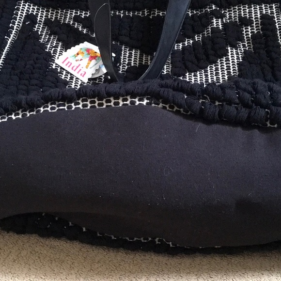 Black cotton mixed texture bag - Picture 7 of 8